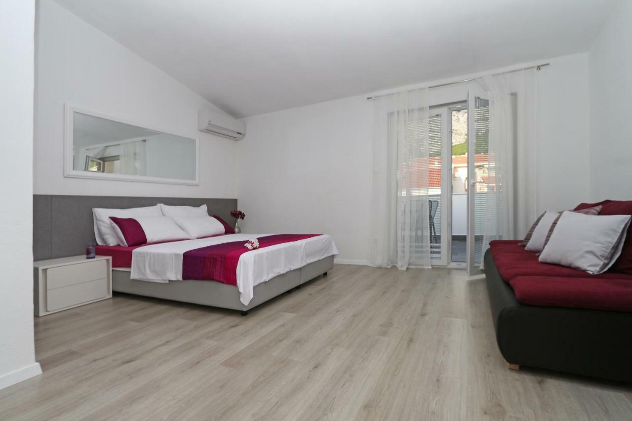Apartments Turic Makarska Esterno foto