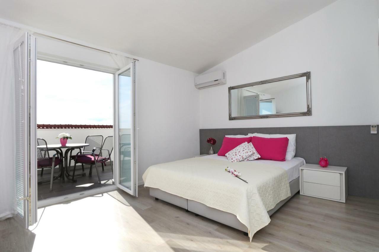 Apartments Turic Makarska Esterno foto