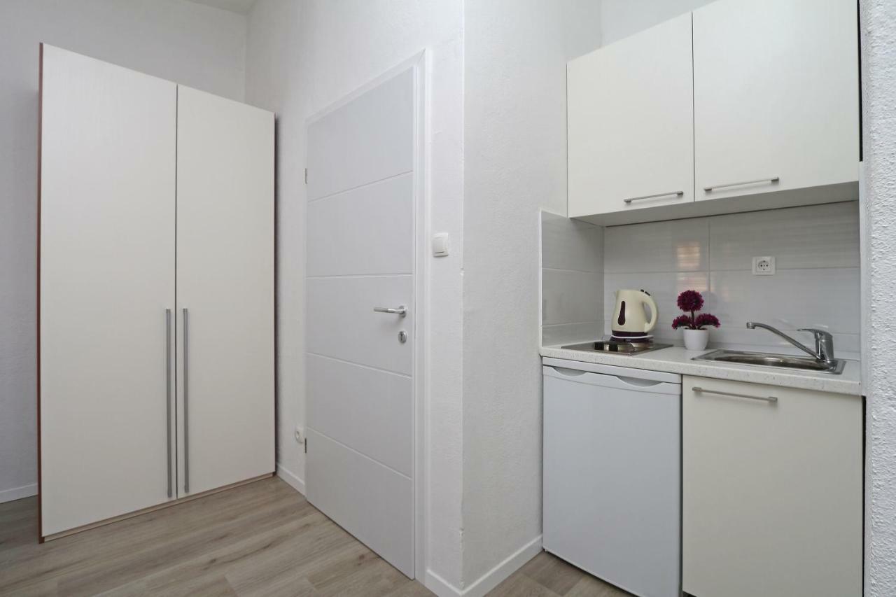 Apartments Turic Makarska Esterno foto